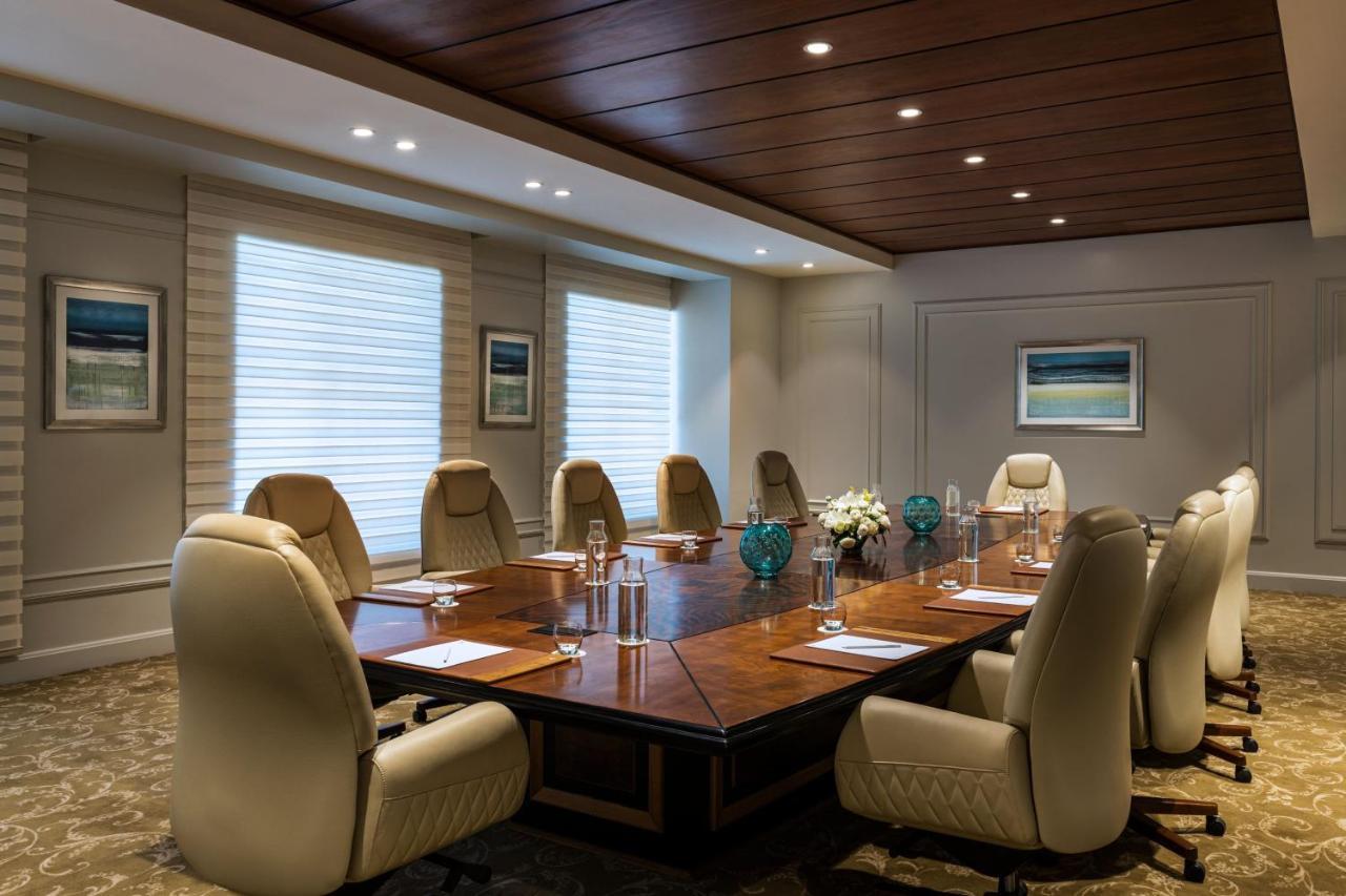 Отель The St Regis New Capital Каир Экстерьер фото Boardroom at The Oberoi, Mumbai