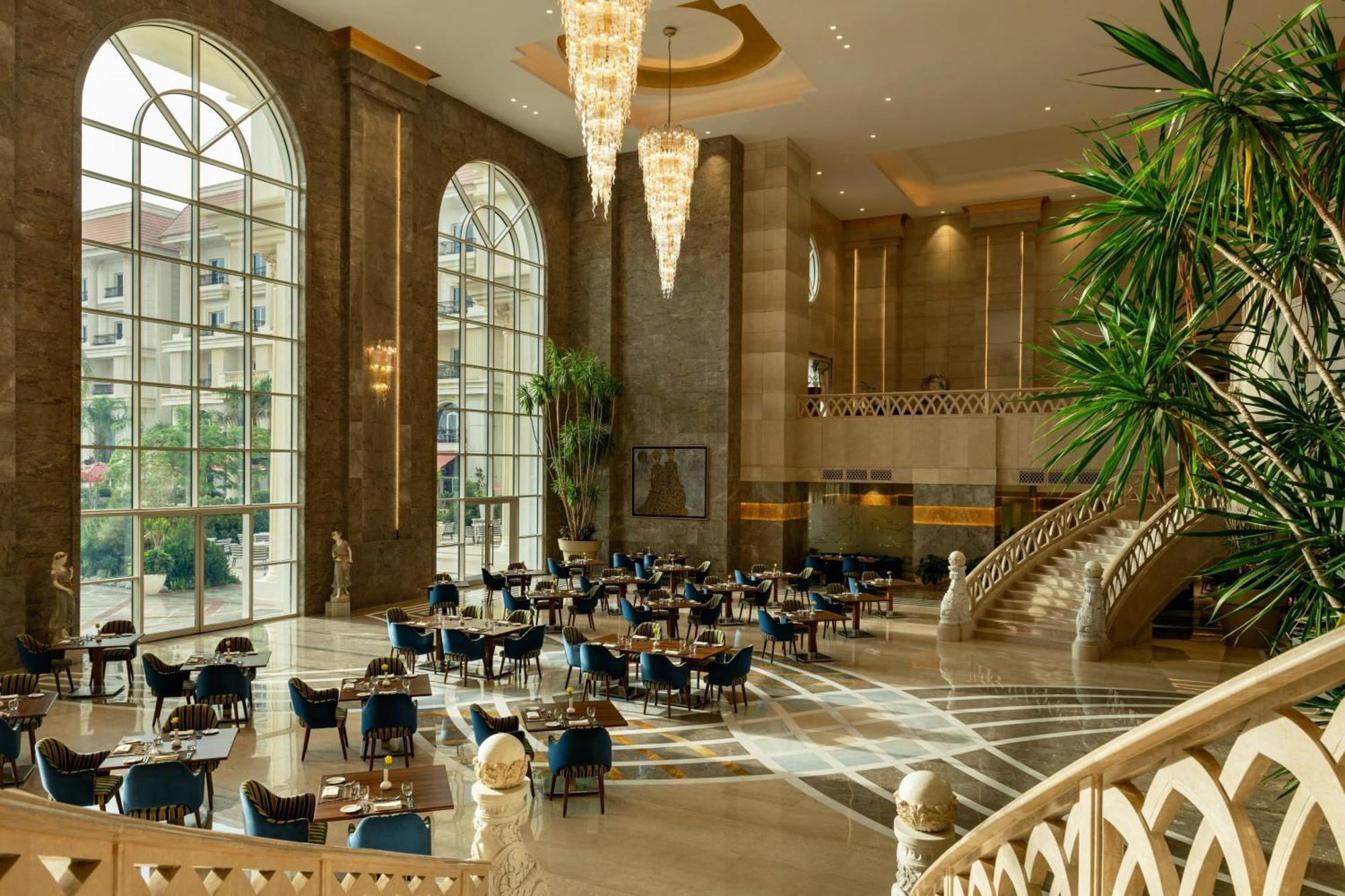 Отель The St Regis New Capital Каир Экстерьер фото Lobby