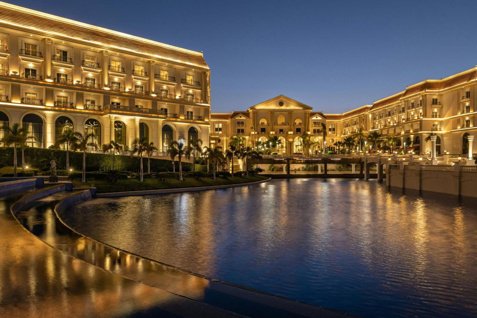 Отель The St Regis New Capital Каир Экстерьер фото The St Regis Cairo